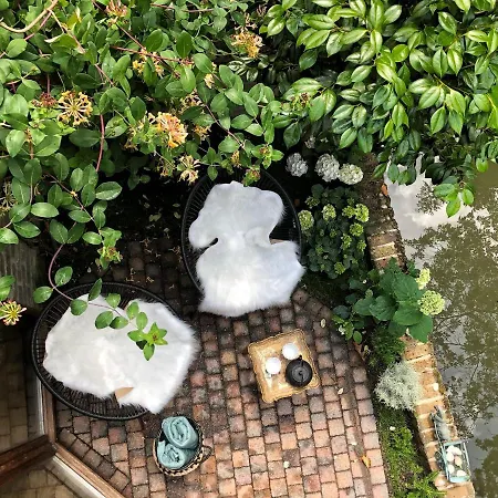 Bru-Lagoon Guesthouse-3