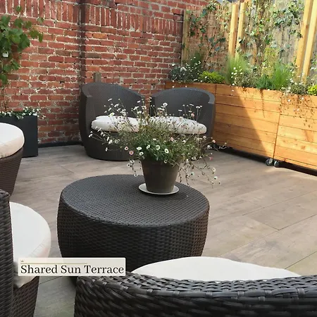 B&B Royal Swans - Adults-Only Boutique Stay In Bruges-2