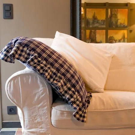 Sleeping In Bruges-2